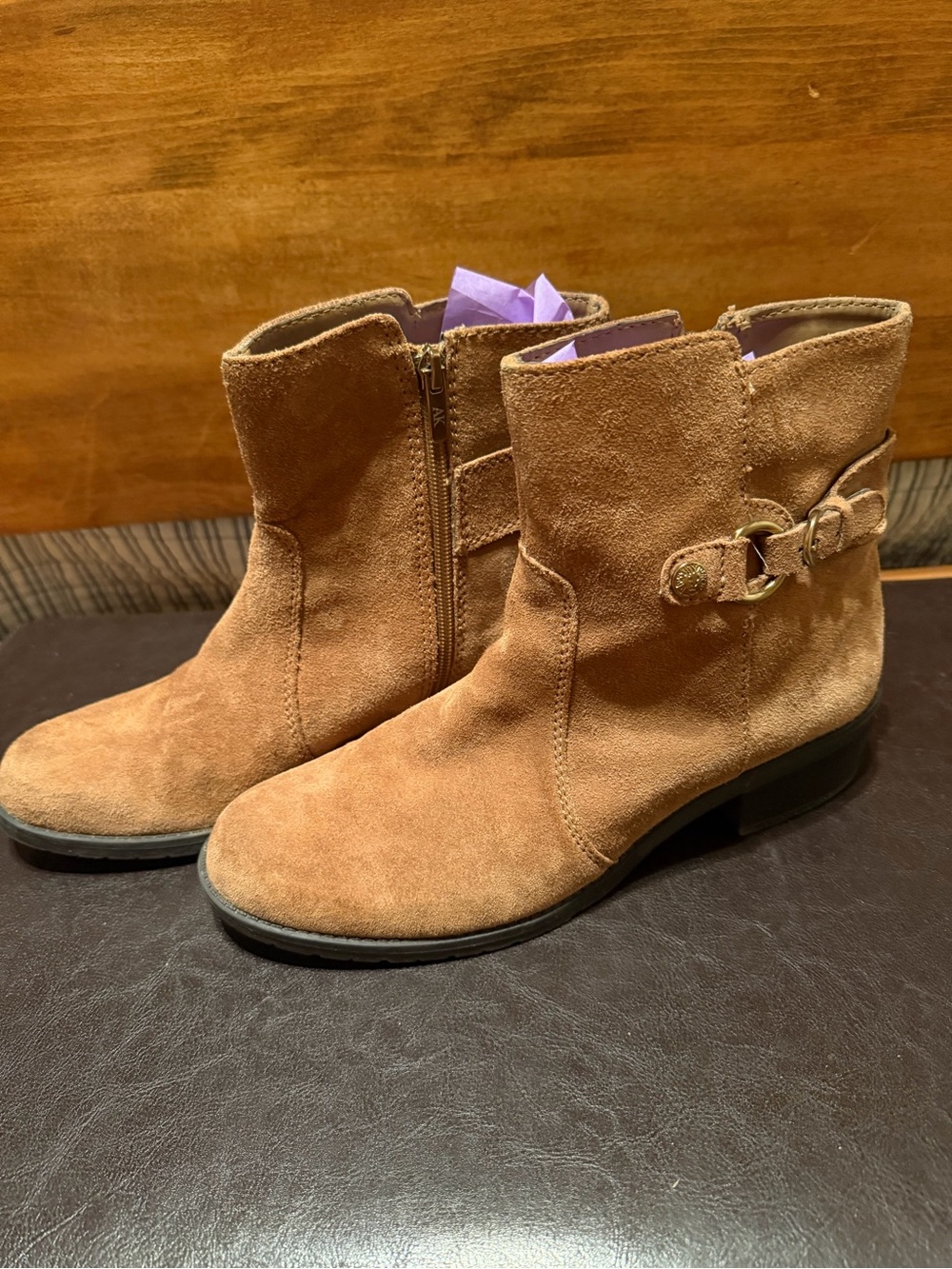Anne Klein  leather ankle boots 9.5